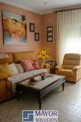 Etagenwohnung in Ullà. Venta de nuda propiedad