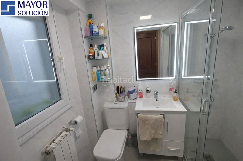 Foto dcd86e0d-9332-4ad6-b621-53667a86ff7d. Pis amb calefacció aparcament a Valdenoja Santander