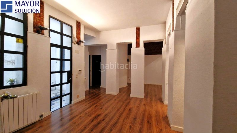 Foto 2a2be705-fc89-4106-acc8-670eca1ba73a. Local comercial a Cortes-Huertas Madrid