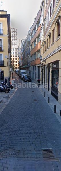 Foto 3012f913-d1ba-46a0-95c6-46d84a3e27c1. Local comercial a Cortes-Huertas Madrid