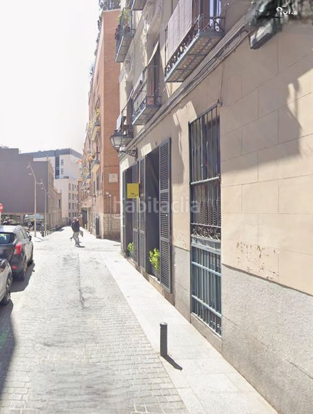 Foto a64004a2-e531-4e9c-90ce-74614222be93. Local comercial a Cortes-Huertas Madrid