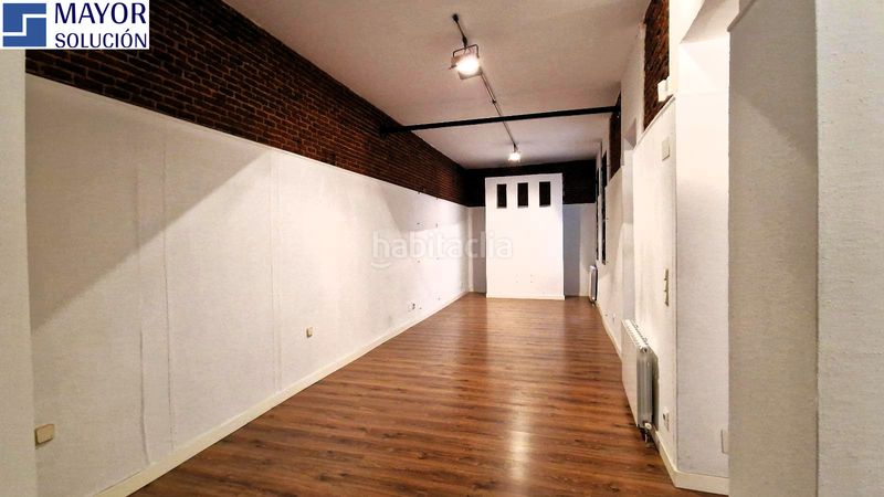 Foto d14cd1ef-b246-4d30-beea-f07190d1c8f3. Local comercial a Cortes-Huertas Madrid
