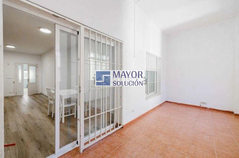 Foto b8d0cd9c-99fb-42e6-95a5-3a0c84a1401e. Pis amb calefacció a La Trinidad Málaga