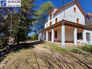 Chalet en Passatge de sant jordi 4. Casa/chalet independiente