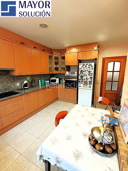 Foto 4023adcd-810d-41e1-9db7-3825e7f8a75e. Casa amb xemeneia calefacció aparcament a Medinyà