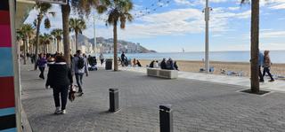 Apartament  Avinguda mare de déu del sofrat. Estupendo apartamento en primera linea de playa, totalmente refo