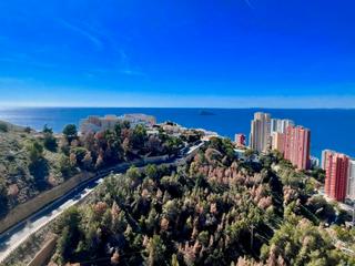 Apartament  Calle sierra dorada. Estupendo piso con impresionantes vistas al mar