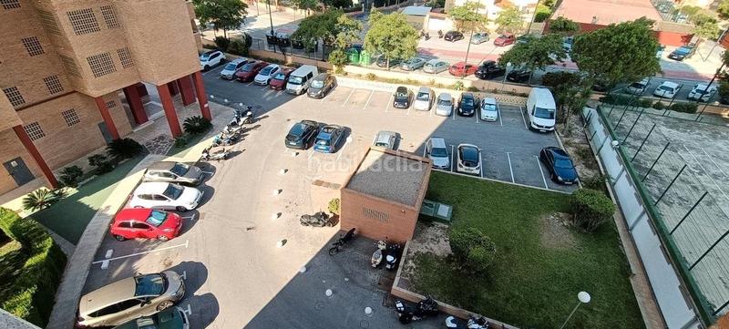 Foto 29e2e4de-bcd2-483f-922f-3d41724389e2. Apartament amb piscina a Playa Poniente Benidorm