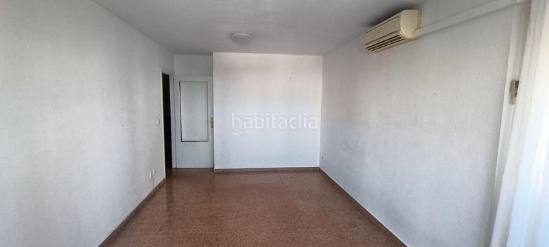 Foto 55dd8583-f2bf-4485-9ad0-33fcf87083ac. Apartament amb piscina a Playa Poniente Benidorm