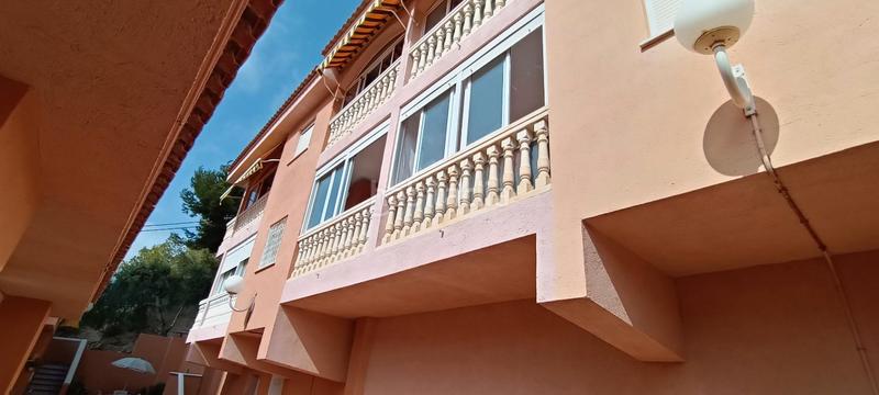 Foto 5337b2bc-880b-4b9d-9311-040ee5cf3c29. Piccolo appartamento con parcheggio piscina in Playa Poniente Benidorm
