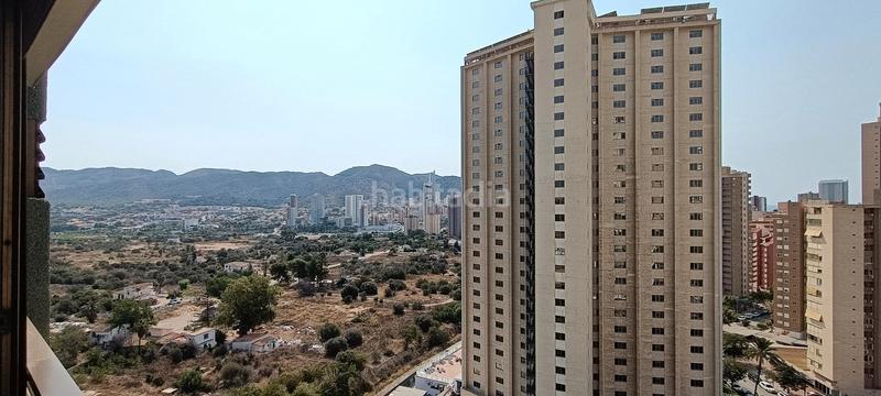 Foto c820f2bb-e709-4e2a-b7d0-3e8c1f04320e. Apartamento magnífico piso reformado ! con excelentes vistas, piscina en Benidorm