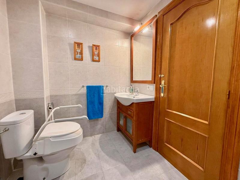 Foto 68140be5-1add-45e6-8abb-d3f2640b0c15. Apartamento amplio apartamento de 4 dormitorios en el centro , a solo 150 metros del mar en Benidorm