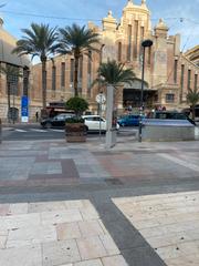 Lloguer Aparcament cotxe  Calle del capitán segarra. Se alquila plaza de garaje en en corazón de alicante