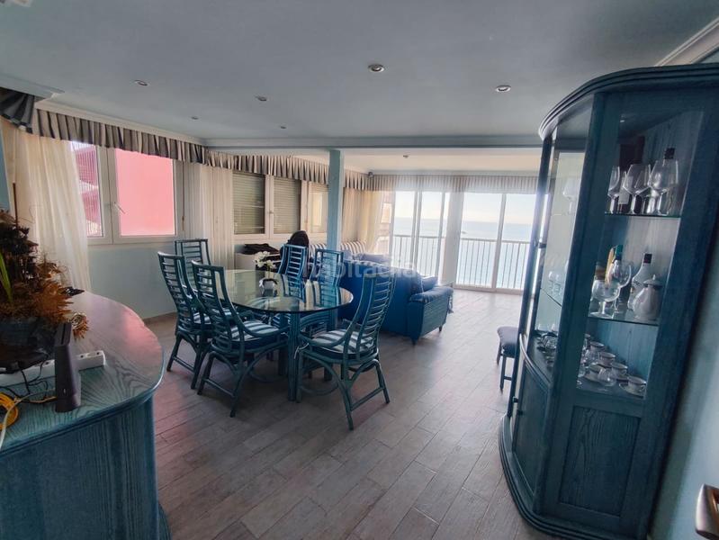 Foto 25d39d57-dbed-492e-b8b7-698a88bce812. Lloguer apartament amb aparcament piscina a Playa Levante Benidorm