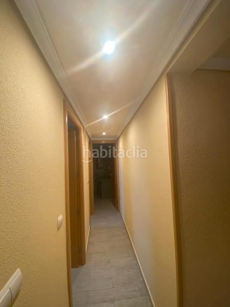 Foto 24c64a55-cc79-461d-82ba-8b870dc3a4ea. Rent apartment with parking pool in Playa Levante Benidorm