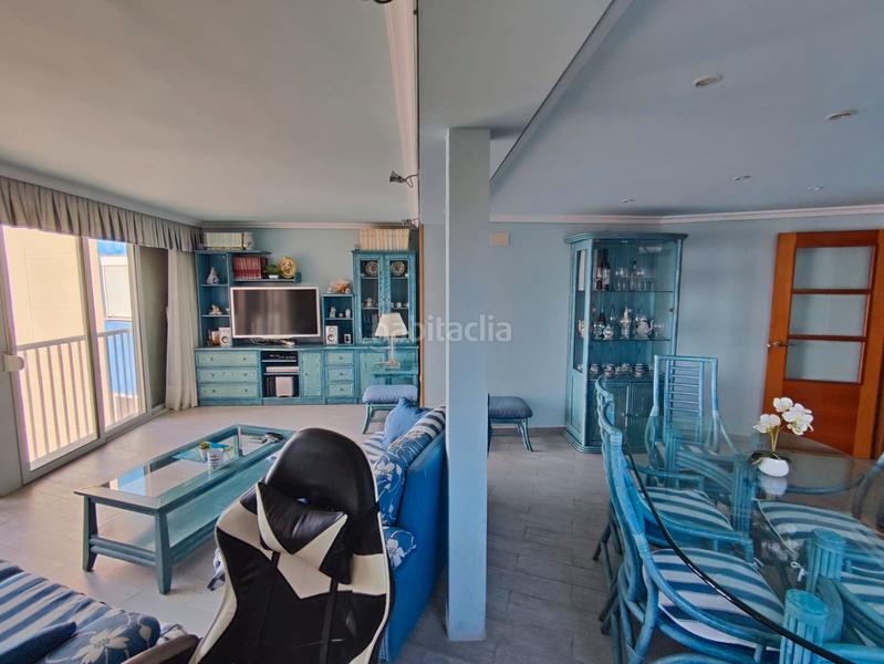 Foto 95cc8f71-aada-4d47-86d8-c8fb76876a1e. Rent apartment with parking pool in Playa Levante Benidorm