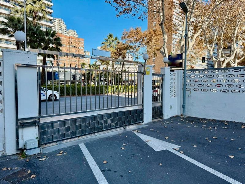 Foto a04be990-f77b-4290-9839-5894263ab8f2. Estudio amplio estudio acogedor , zona de levante. primera linea de playa en Benidorm