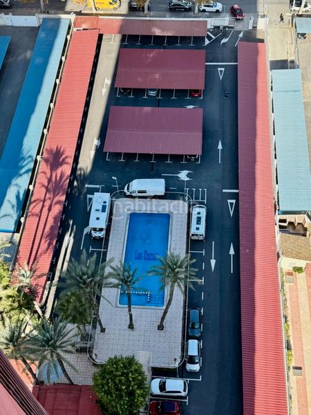 Foto a7f014ea-f1c8-421b-8e5c-c12d8586519a. Estudio amplio estudio acogedor , zona de levante. primera linea de playa en Benidorm