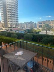 Apartament  Vía emilio ortuño. Piso en venta en el corazón de la ciudad - ideal para ti