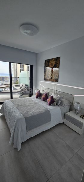 Foto 020bb22e-732e-46dd-b8da-1f3236026cb6. Apartament amb calefacció aparcament piscina a Playa Poniente Benidorm