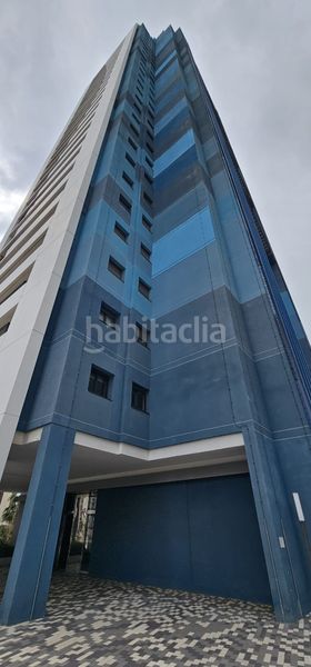 Foto 05e80392-ff39-425e-aae8-639e6af9e2d2. Apartament amb calefacció aparcament piscina a Playa Poniente Benidorm