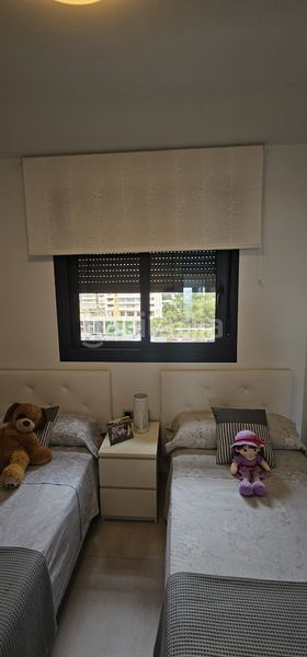 Foto 09646603-fe34-483f-a560-7d57ee620a08. Apartament amb calefacció aparcament piscina a Playa Poniente Benidorm