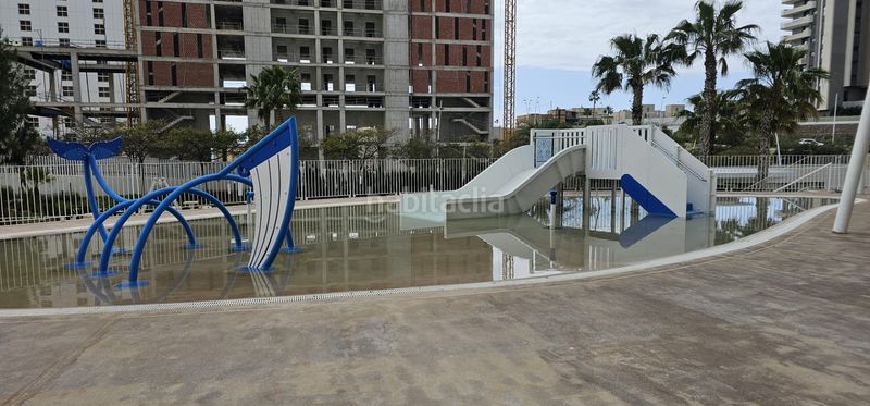 Foto 94b356fb-298a-4d9b-bb83-97e70cb36779. Apartament amb calefacció aparcament piscina a Playa Poniente Benidorm