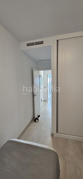 Foto a26d36ca-39c4-46ee-9c3d-b4a9f6fca278. Apartament amb calefacció aparcament piscina a Playa Poniente Benidorm