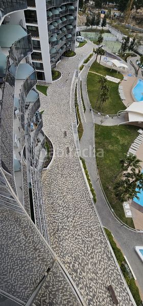 Foto f1b3ca43-9ed3-4e12-bb32-9bda97ccfdb9. Apartament amb calefacció aparcament piscina a Playa Poniente Benidorm