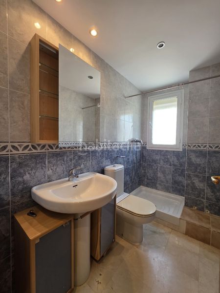 Foto b7e581bc-0d36-4a1c-891d-ef9845dd7874. Apartament amb aparcament piscina a Rincón Bajo Benidorm