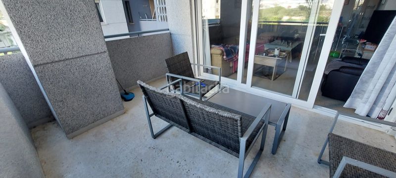 Foto 8022bede-6bdc-4386-8a24-efa142f2cce6. Apartament amb aparcament piscina a Playa Poniente Benidorm