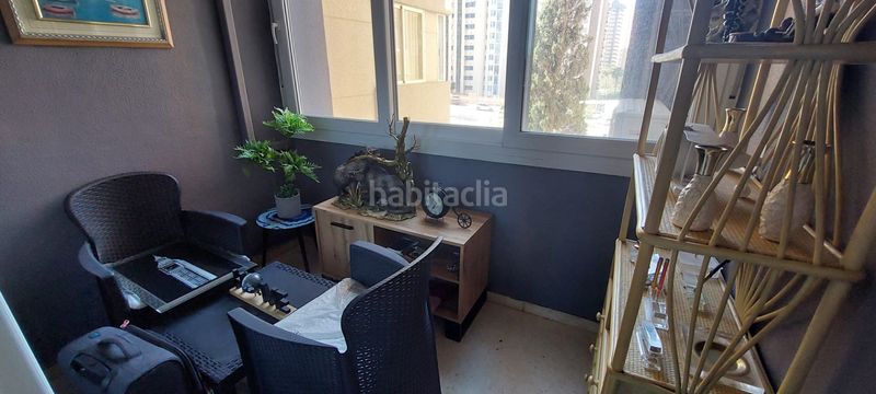 Foto d85b7dd8-c02c-4e3e-b7dc-37399df5c1bb. Apartament amb aparcament piscina a Playa Poniente Benidorm