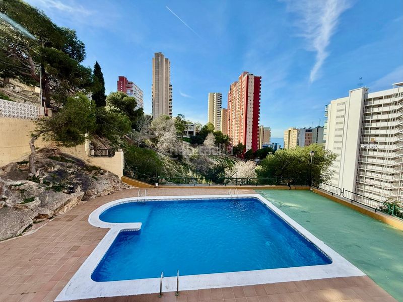 Foto f7aaa46f-0939-464a-8057-862b2dd1ae62. Estudi amb aparcament piscina a Rincón Alto Benidorm