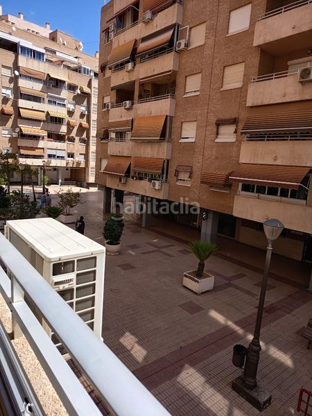 Foto 1c87619e-1384-4227-a218-a8fba874b9d1. Pis a Centro Urbano Benidorm