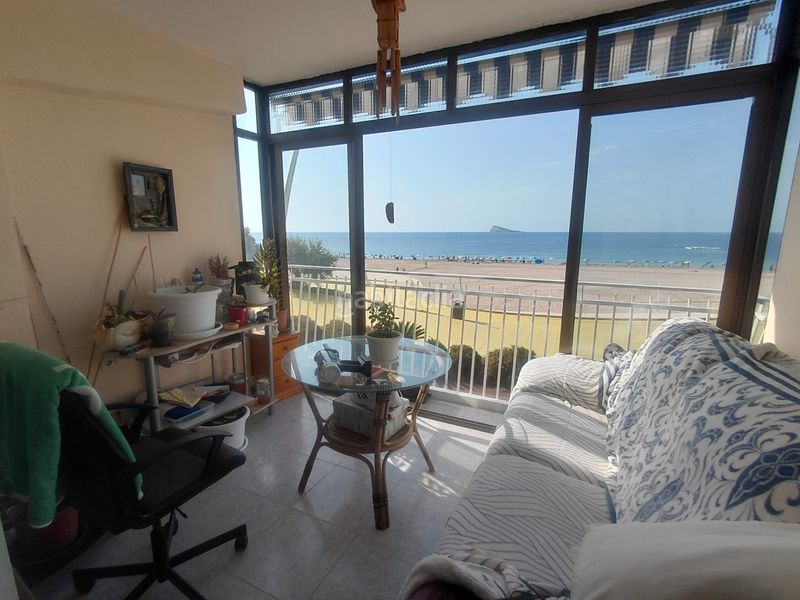 Foto 7b6f5e20-e827-4b8e-9b5c-890f62faf02a. Apartament amb aparcament a Playa Poniente Benidorm