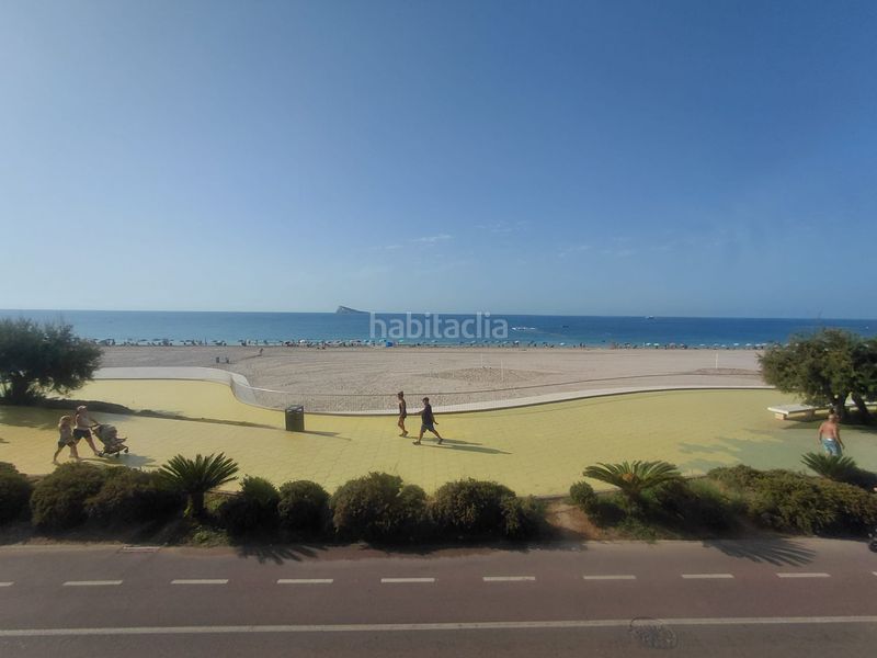 Foto cbecde0c-8424-49e7-b423-dbab5222c49e. Apartament amb aparcament a Playa Poniente Benidorm