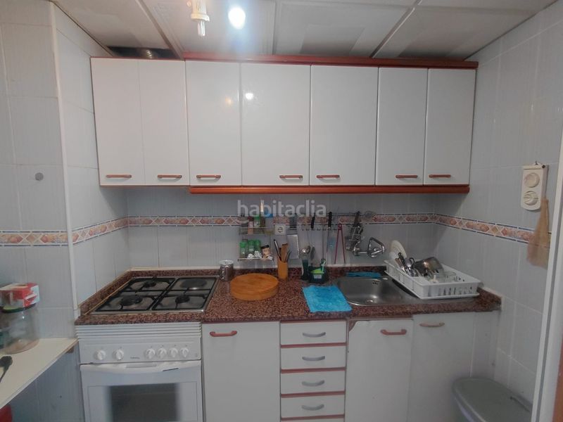 Foto efa02a15-5391-46ad-8e41-96c4c2cc45a3. Apartament amb aparcament a Playa Poniente Benidorm