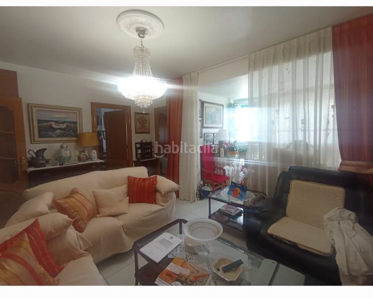 Foto eee9e0f3-9a3c-4edc-b136-44efad502d7a. Pis a Playa Levante Benidorm