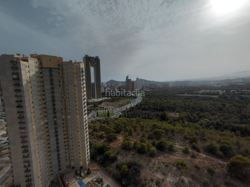 Foto 1925c2a9-36dd-4bb3-9576-670568efb009. Apartament amb aparcament a Via Parque Benidorm