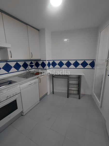 Foto 9cc688b0-0519-40fa-8577-e28f8152f8cf. Apartament amb aparcament a Via Parque Benidorm