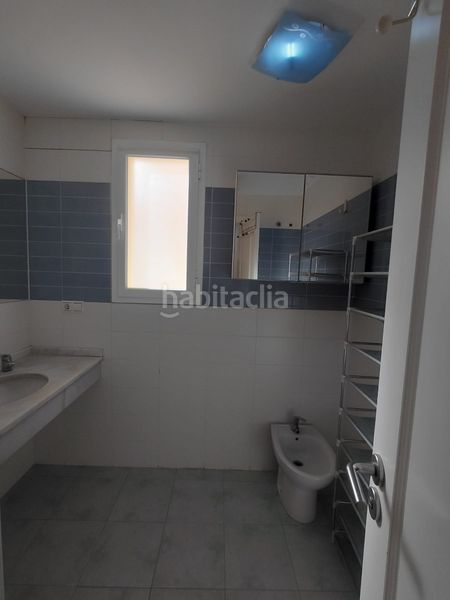Foto da7d4ca6-d2b3-402b-98c1-046282a750b1. Apartament amb aparcament a Via Parque Benidorm