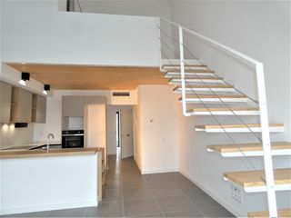 Dplex a Vallparads - Antic Poble de Sant Pere. De obra nueva  con terraza y plaza de parking