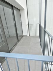 Duplex dans Vallparads - Antic Poble de Sant Pere. De obra nueva  con terraza y plaza de parking