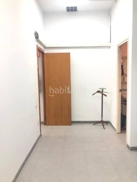 Foto d000117e-ca6b-413c-b4ee-7ff55ae74092. Local comercial en Can Boada Terrassa