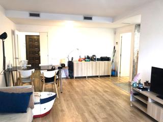 Appartement à Plaça Catalunya - Escola Industrial. Piso con plaza de parking en zona escoles