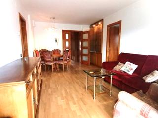 Appartement à Ca n'Aurell. Piso en ca n´aurell con vistas al parc de sant jordi