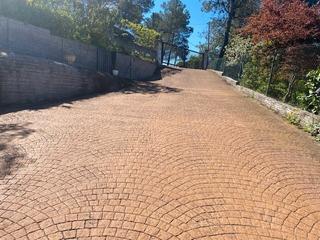 Casa pareada en Can Gonteres. Casa pareada a 3 vientos ,en los caus , con piscina con unas imp