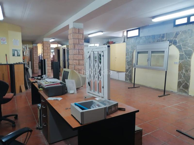 Foto 931ec3dd-cd39-4867-a2fb-d65cf2c9553d. Local comercial en Roc Blanc Terrassa