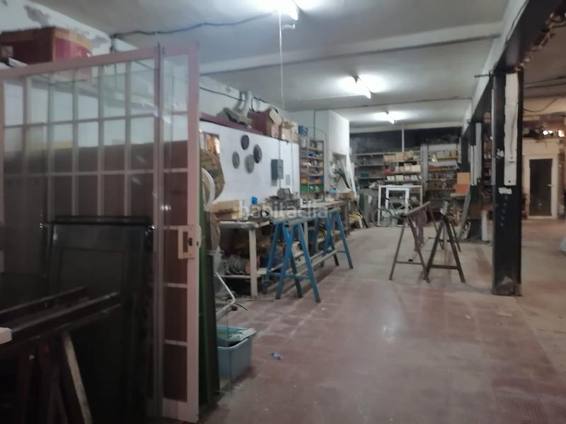 Foto ec8bc2dc-4f62-4c20-abcf-83b8b1f96887. Local comercial en Roc Blanc Terrassa