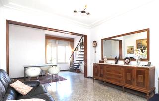 Casa a La Maurina. Casa situada al lado de ronda ponent,